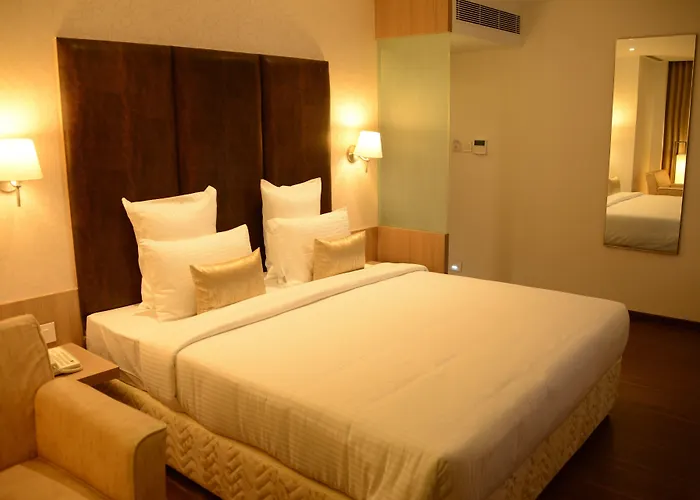 Hotel Blu Iris Chennai