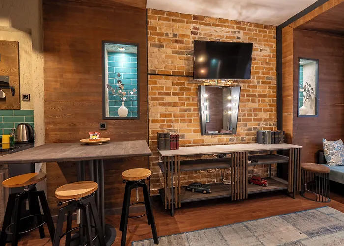 Cube Suites