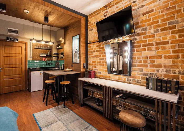 Cube Suites