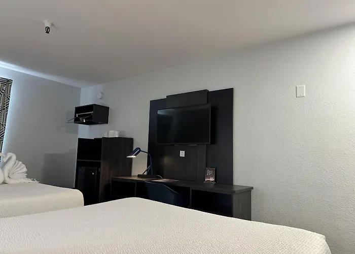 Motel 6 Hollywood