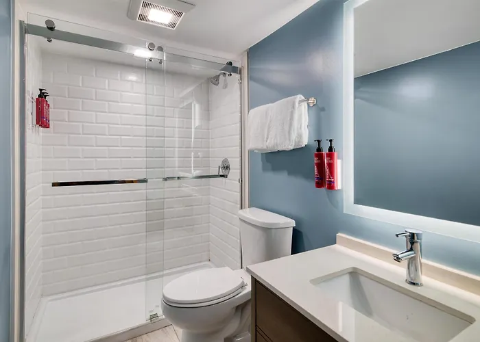 Yankee Clipper Inn, Surestay Collection By Best Western North Conway