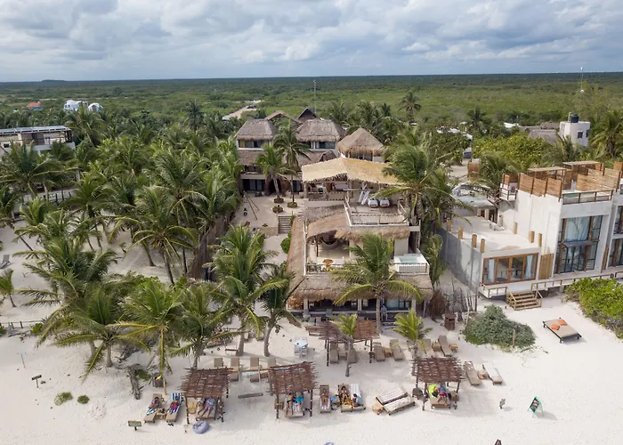 Dune Boutique Hotel Located At The Party Zone (Adults Only)