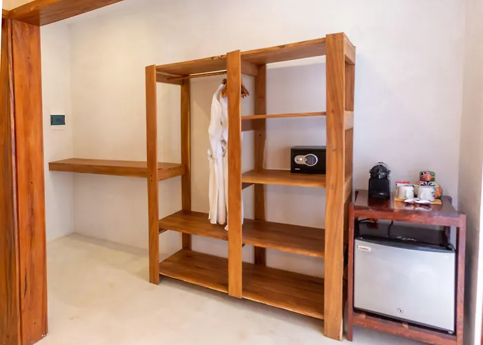 Dune Boutique Hotel Located At The Party Zone (Adults Only)