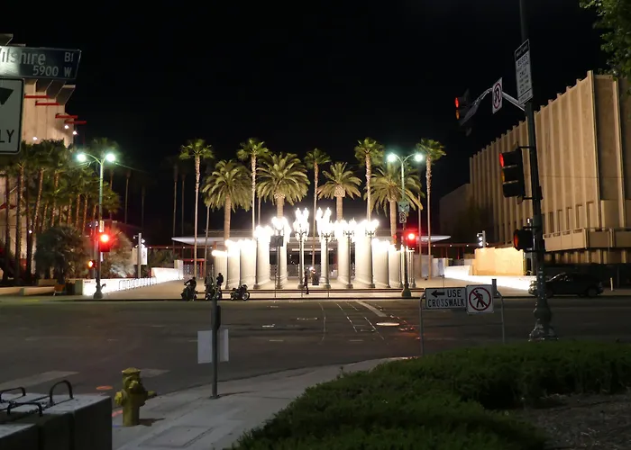 Wilshire Orange Hotel