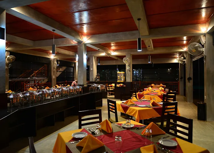 Hotel Laya Waves Passikudah