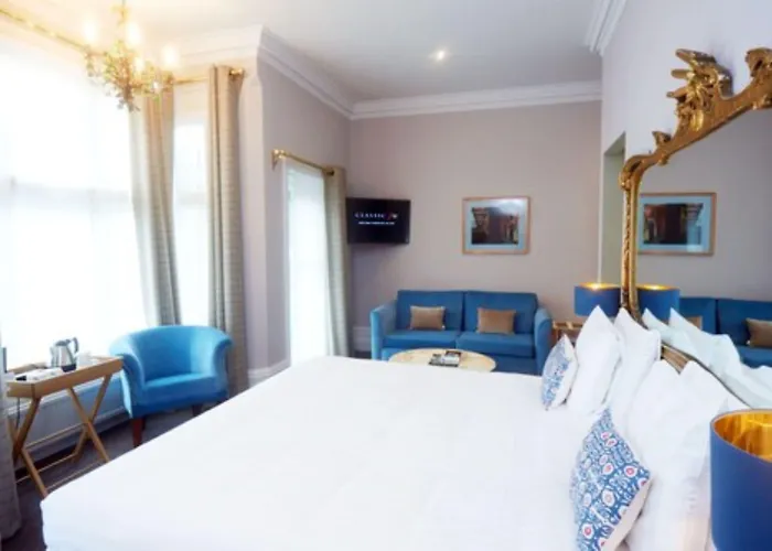Embankment Hotel