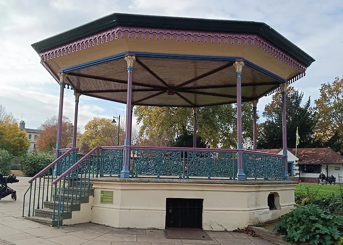 Rooms On The Prom