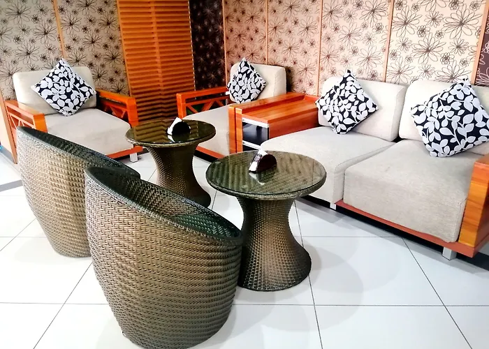 We Hotel And Suites