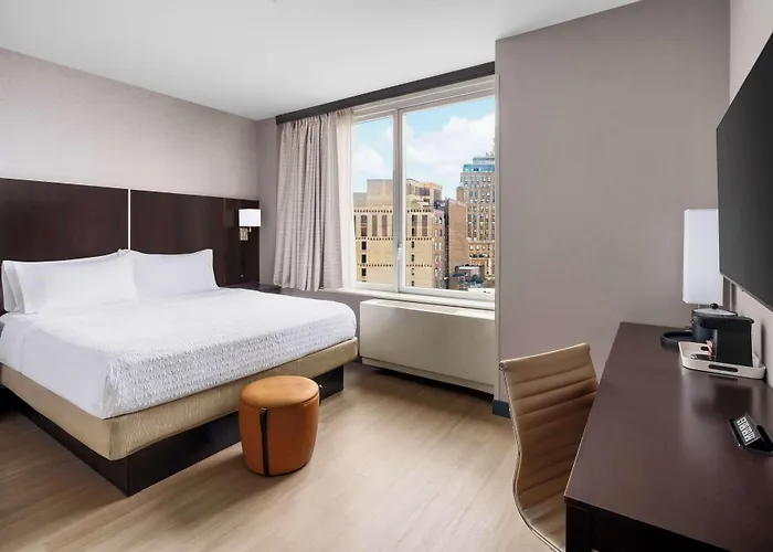 Hampton Inn Times Square Central