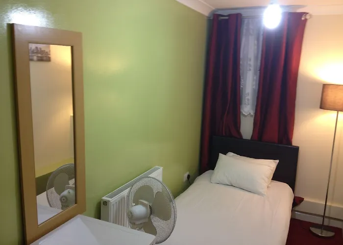 City View Hotel - Roman Road Market