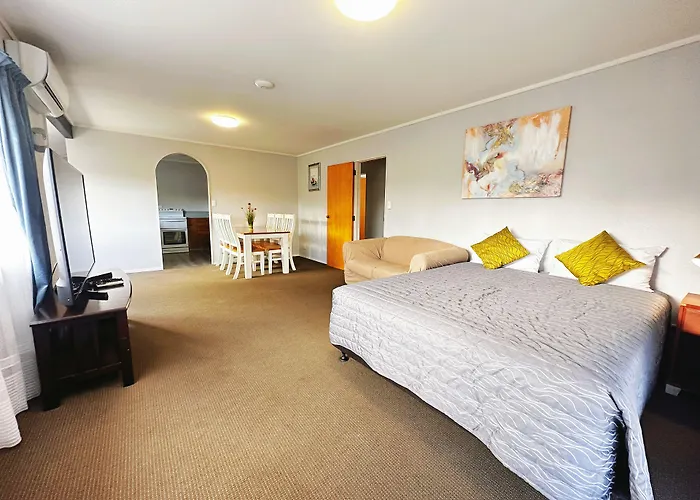 Kingswood Manor Motel Whangarei