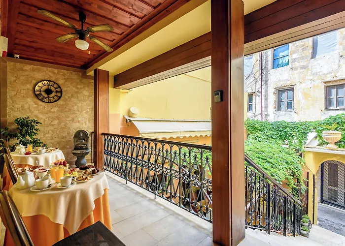 Belmondo Hotel