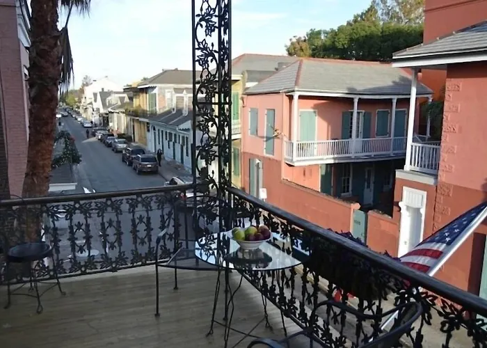 Lafitte Hotel & Bar