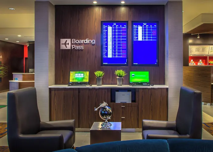 Courtyard By Marriott Winnipeg Airport