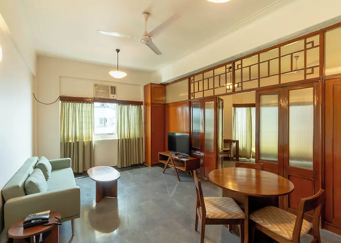 Sea Green Hotel