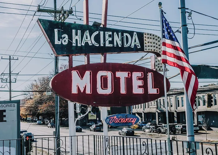 La Hacienda Motel Seattle