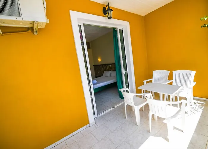 Vanessa Hotel Kalamákion