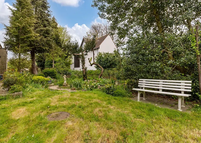 Shelford Lodge