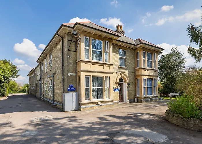Shelford Lodge