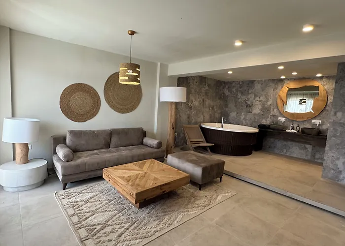 Hotel Solaris (Adults Only)