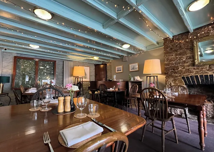 Smugglers Hotel