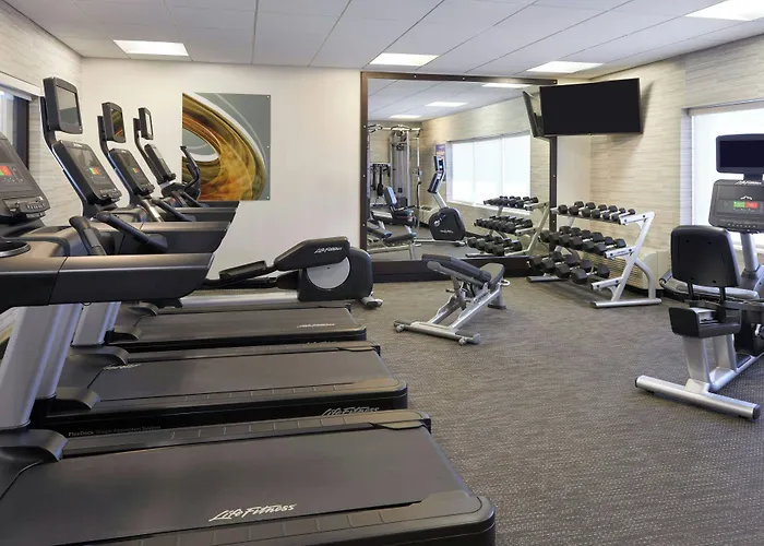 Hotel Courtyard By Marriott Kingston Highway 401