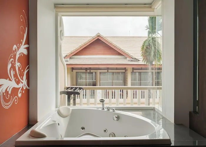 Baan Karonburi Resort