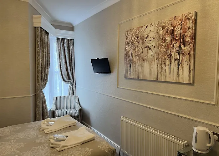 Tanes Hotel