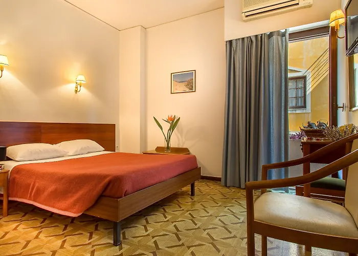 Nefeli Hotel