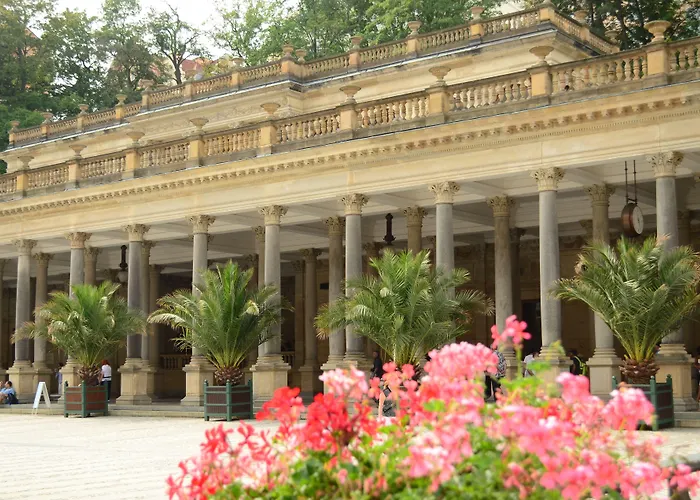 Hotel Petr KLV