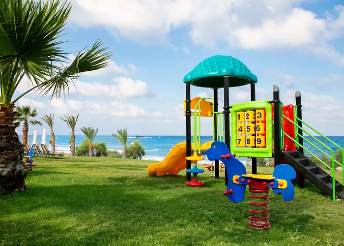 Louis Paphos Breeze