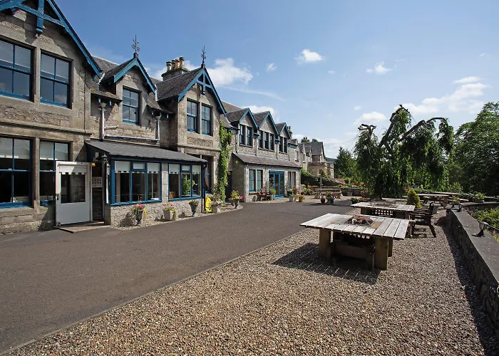 Rosemount Hotel