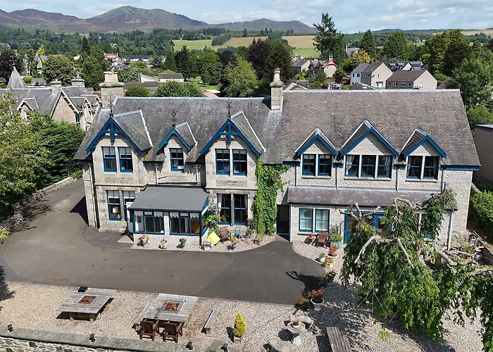 Rosemount Hotel