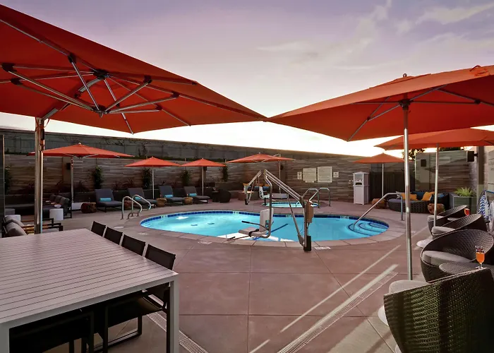 Hampton Inn&Suites Los Angeles Burbank Airport