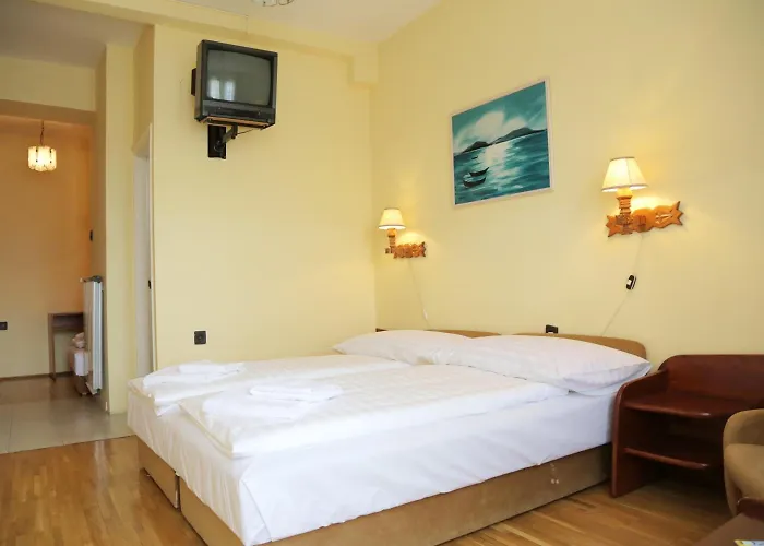 Hotel Bara Junior