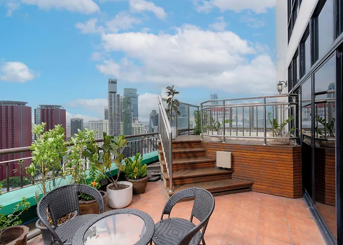 Grand Diamond Suites Hotel