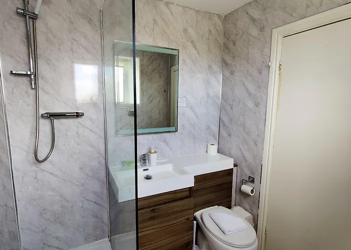 Wentworth House - Free Parking Hotel Bath