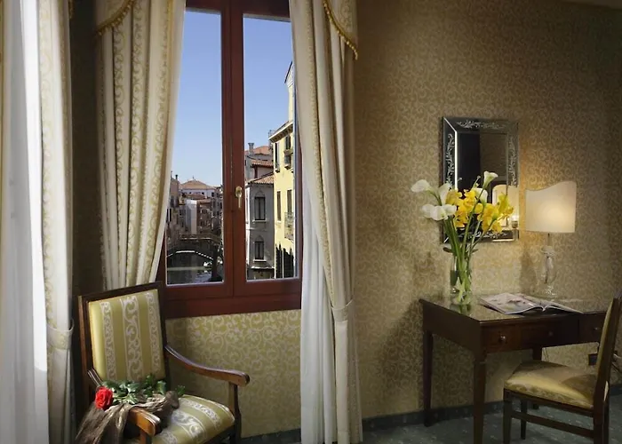 Hotel Ca' D'Oro - Wenice Deep Culture