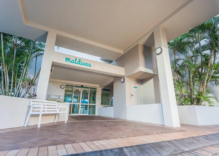 Maldives Resort Main Beach, Gold Coast