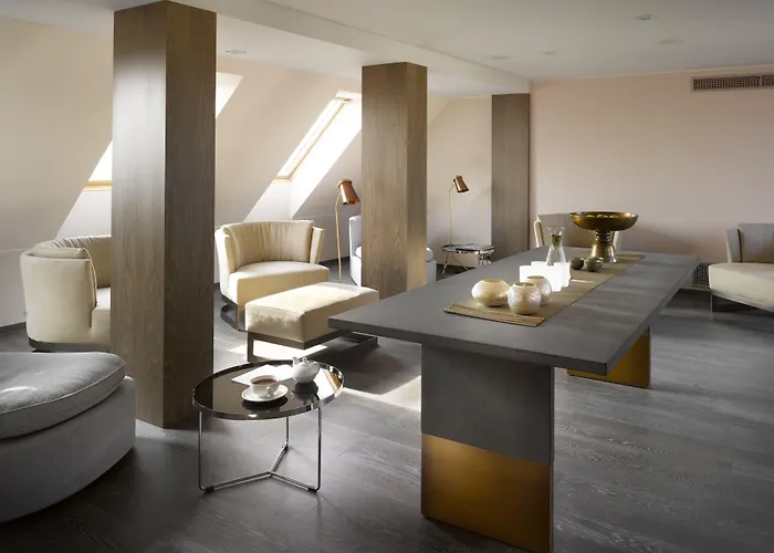 Old Town Square Residence By Emblem Prag