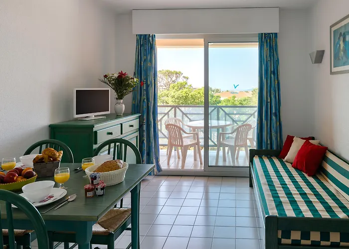 Lagrange Vacances Le Domaine des Grands Pins