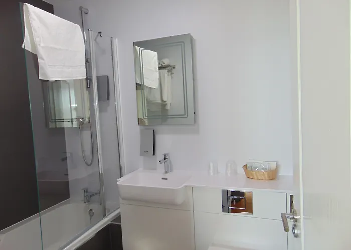 San Clu Hotel, Bar & Brasserie Ramsgate