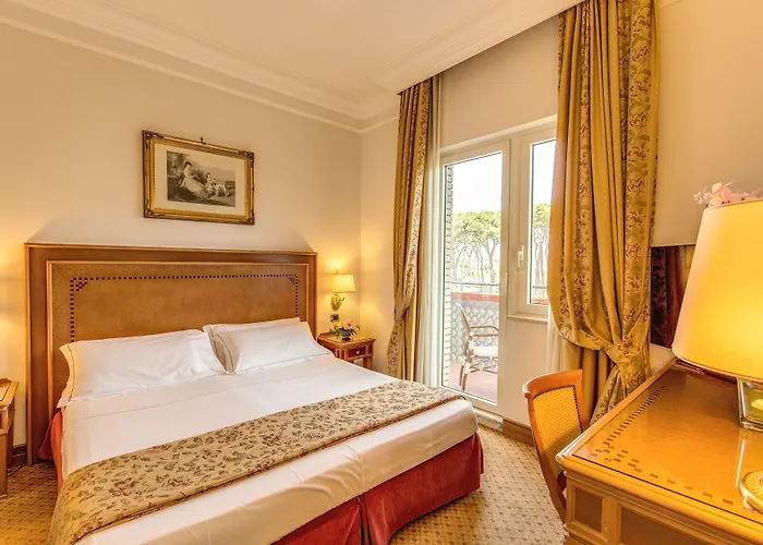 Pinewood Hotel Rom