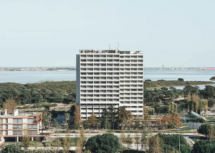 The Pearl Troia