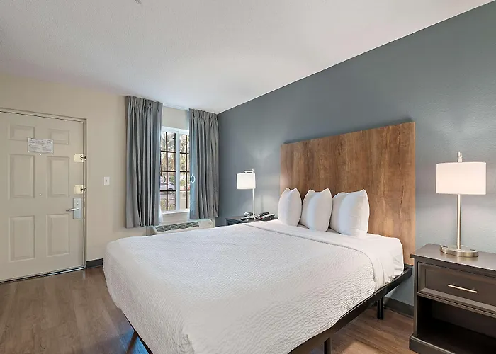 Extended Stay America Suites - Miami - Airport - Blue Lagoon Miami Springs