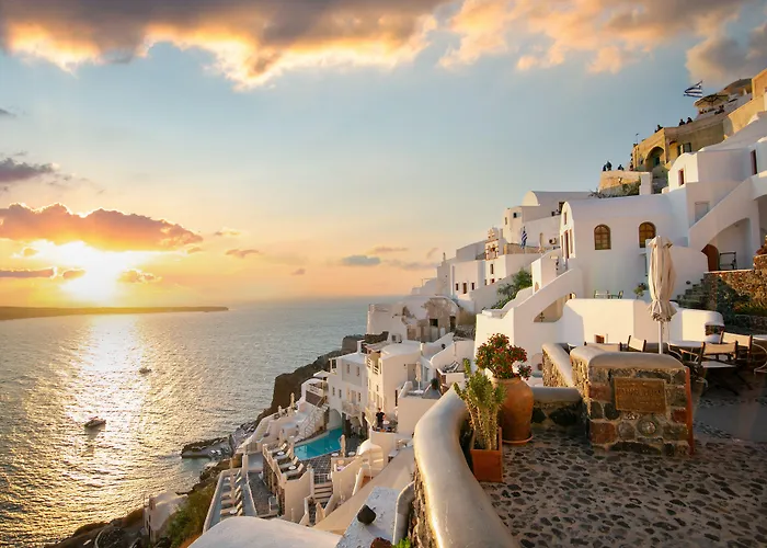 Oia Mare Villas