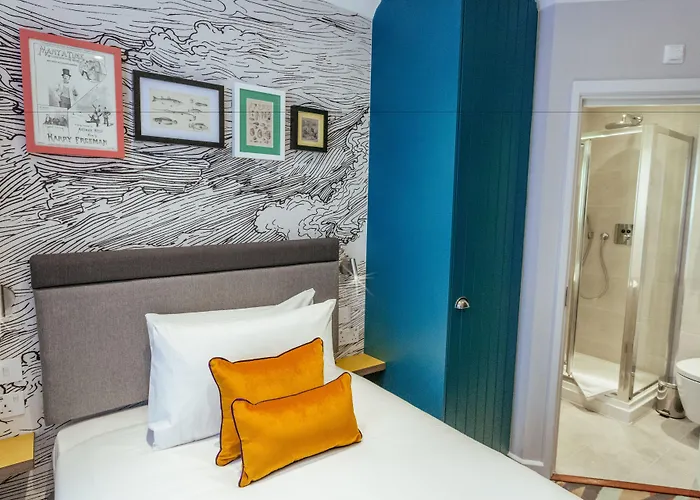 Oliver Plaza Hotel London