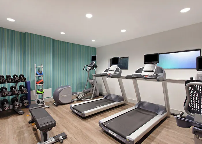 Holiday Inn Express West Los Angeles By Ihg