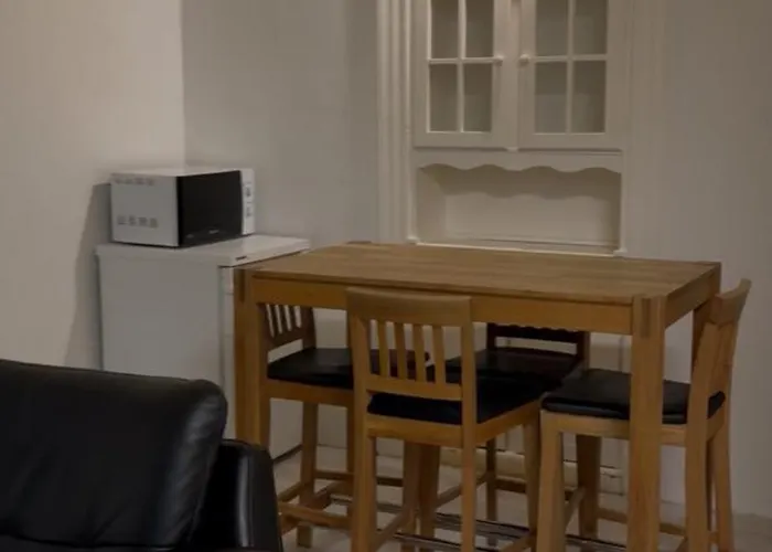Adam'S Hostel - Self Check-In & Only Private Rooms