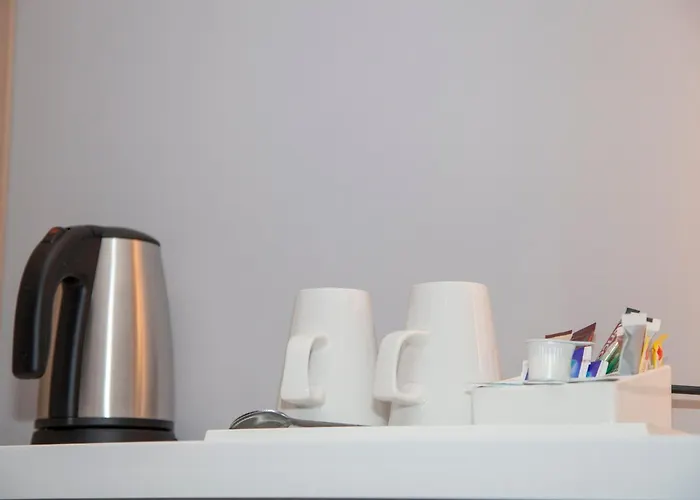 Holiday Inn Express Cardiff Bay By Ihg